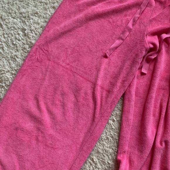5/$20 Y2K Cropped flare sweatpants - Picture 6 of 7